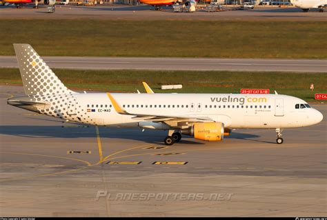 EC MAO Vueling Airbus A320 214 WL Photo by Justin Stöckel ID 1447440