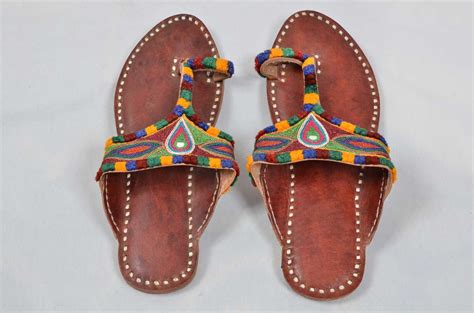 Simple Chappal | Rogaan