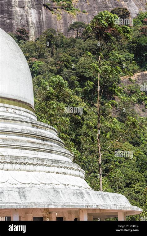 White Stupa Sacred Mountain Adam S Peak In Sri Lanka Stock Photo Alamy