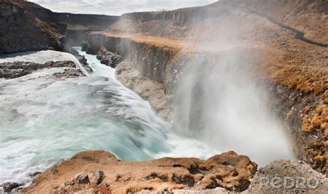 Poster Wilde Natur Am Wasserfall Nach Ma Myredro De