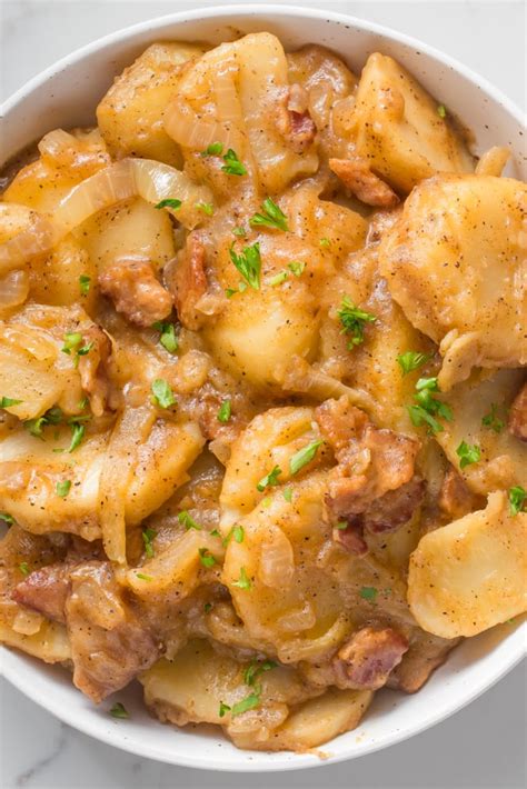 Smothered Potatoes Easy Southern Recipe With Bacon And Onion