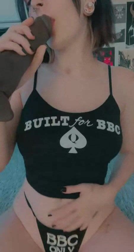 Lavender Thief Sucking On BBC Dildo Thothub