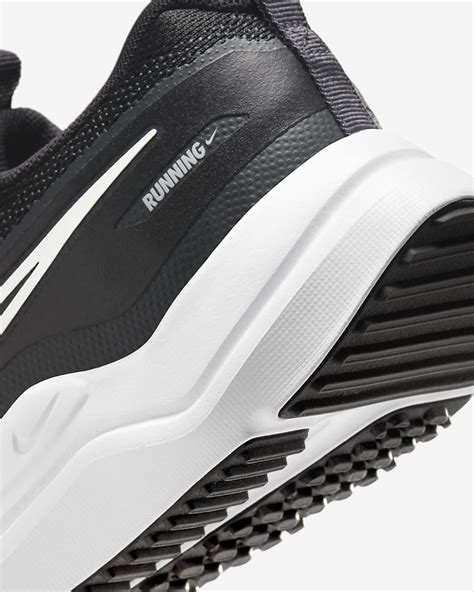 Nike Cosmic Runner Older Kids' Road Running Shoes. Nike UK