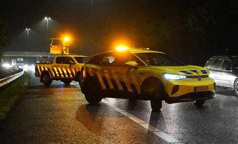 Snelweg Afgesloten Na Vechtpartij Ruziemakers Opgepakt 112 Nederland