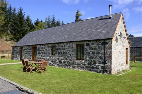 Camerons Cottage Self Catering Holiday Foyers South Loch Ness