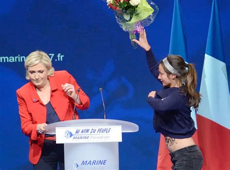 Photos Présidentielle 2017 Marine Le Pen agressée lors de son