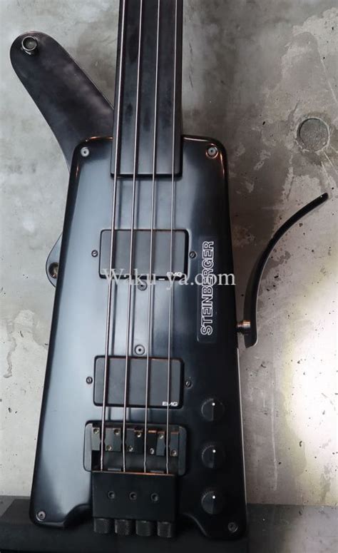 Steinberger L 2 Fretless 82 Black 和久屋