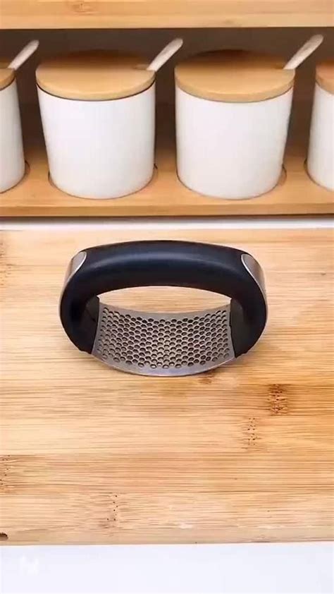 Video Video Gadgets Scout On Instagram Vantic Garlic Press Rocker