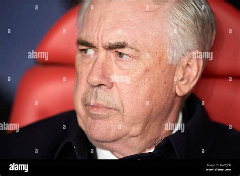 El Entrenador Del Real Madrid CF Carlo Ancelotti Durante El Partido De