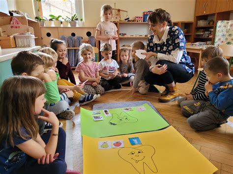 Wizyta Pani Stomatolog W Grupie VI Przedszkole Montessori