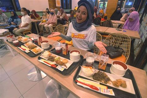 Buka Puasa Hokben Hadirkan Menu Bento Ramadhan Variatif Antara News