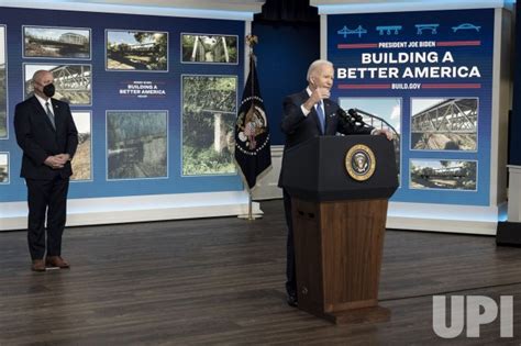 Photo Biden Announces How The Bipartisan Infrastructure Law Will