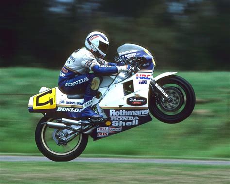 racing cafe photo  wayne gardner