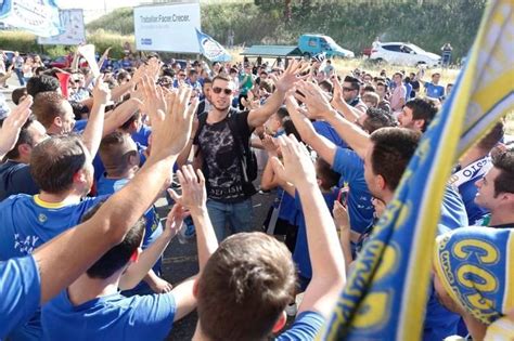 La afición recibe al COB antes del partido