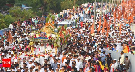 Sant Tukaram Maharaj Palkhi Procession Palkhi Processions Over Lakh