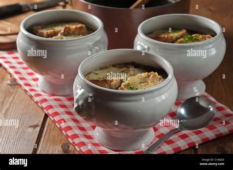 Soupe Oignon Hi Res Stock Photography And Images Alamy