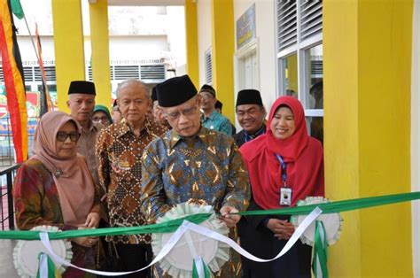 Haedar Nashir Resmikan Gedung Asrama Putra Pondok Pesantren Kauman