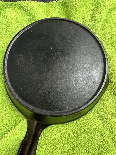 Vollrath 3 Cast Iron Skillet W Outside Heat Ring Vtg Htf Small Ears Unmarked Ebay