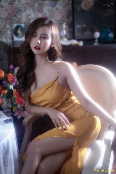 Ảnh Huyền Lizzie bikini cực sexy cùng bầu ngực căng tròn