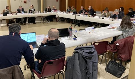 Amboise Voyage Au Bout De La Nuit Au Conseil Municipal