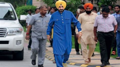 Will Navjot Singh Sidhu Help Arvind Kejriwal Make Aap A National Party