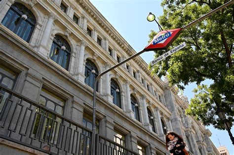 espagne leconomie ralentit sur fond dinstabilite politique