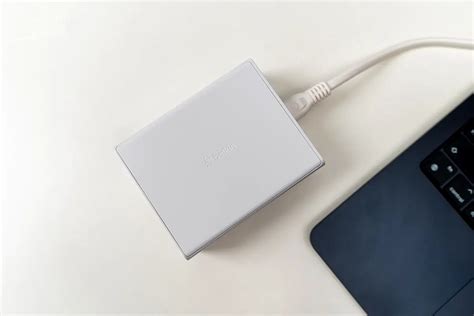 รีวิว Belkin Boost Charge Pro 4 Port Gan Charger 108w และ Belkin Boost Charge Usb C To Usb C