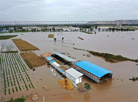 China Flooding Bus Swept Away And Millions Displaced By Deadly Deluge