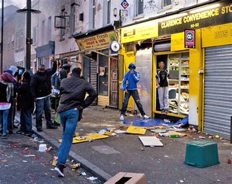 Riot Hit Retailers Assess Impact Of Looting London Evening Standard