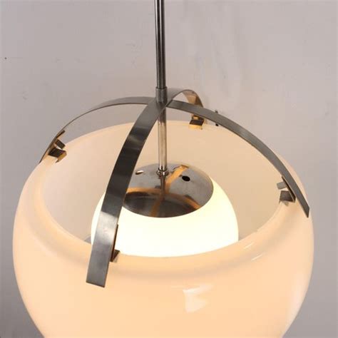 Omega Wandlampe aus Messing von Vico Magistretti für Artemide Italien