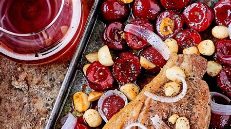 Côtes de veau et cerises au sirop dérable Le Parisien