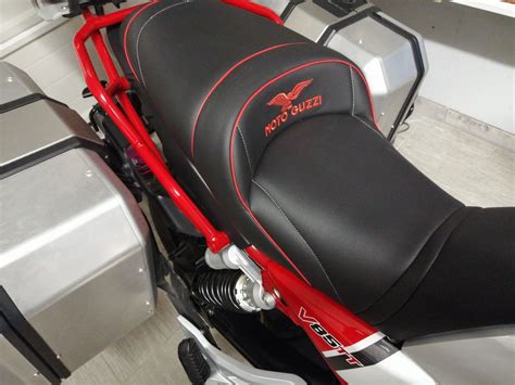 MOTO GUZZI V85 TT 2019 Selles confort tapis protège réservoir