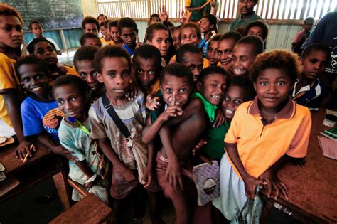 Emergency Fund Helps Children Go Back To School After Papua New Guinea
