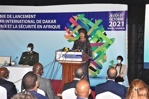 Forum De Dakar Sur La Paix Et La S Curit Pr S De Participants