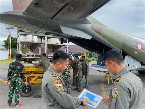 Operasi Teknologi Modifikasi Cuaca Aksi Tni Au Cegah Cuaca Ekstrem