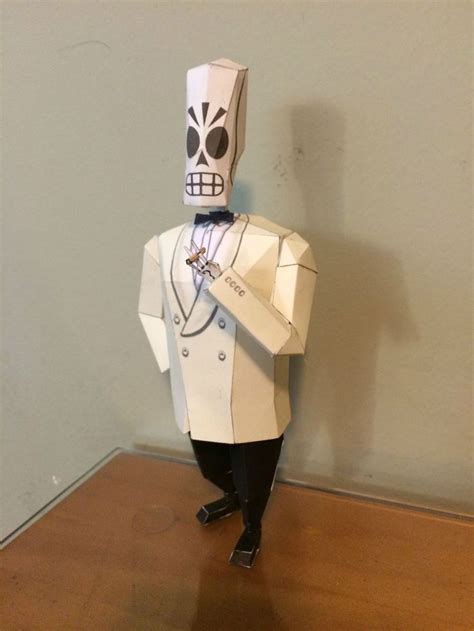 Manny Calavera From Grim Fandango Papercraft I Miss This Game It