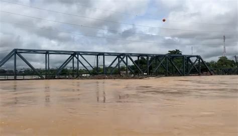 Sete meses após maior enchente rio no interior do Acre chega a apenas