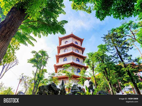 View Chinese Buddhist Image & Photo (Free Trial) | Bigstock