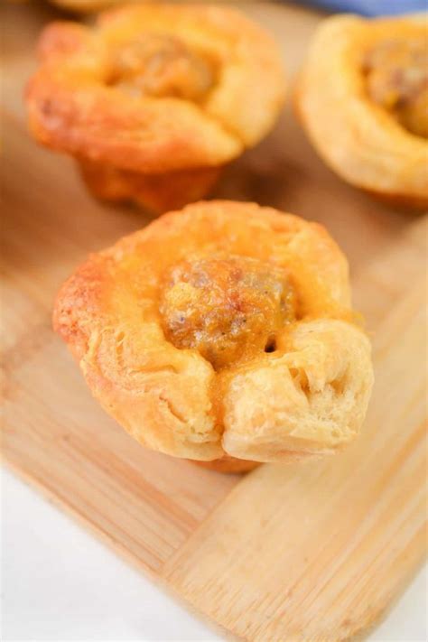 Easy Cheesy Sausage Biscuit Bites Sweet Peas Kitchen