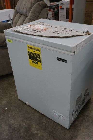 Magic Chef 5 0 Cu Ft Chest Freezer In White Lambrecht Auction Inc