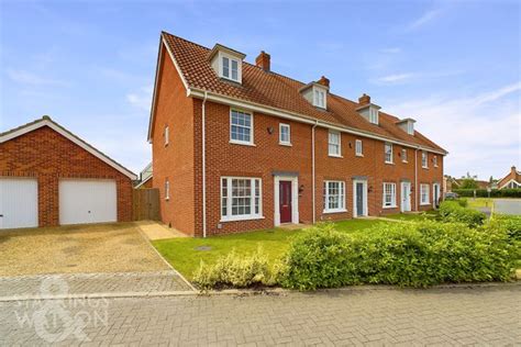 Barbel Close Mulbarton Norwich Nr14 3 Bedroom Town House For Sale