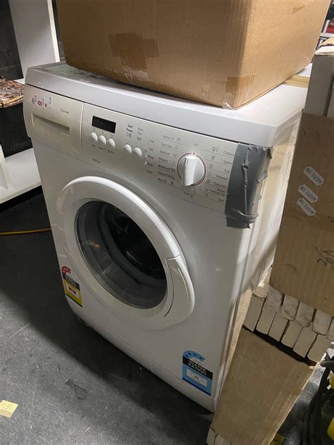 Lot - Bosch Front Load washer