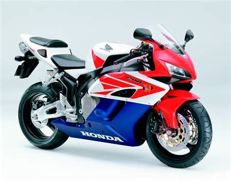 Honda Fireblade Offizielle Verkaufsbilder Der Honda Fireblade