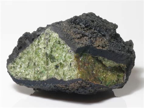 Оливин, Olivine, Olivin, Olivine • Mineral Catalog