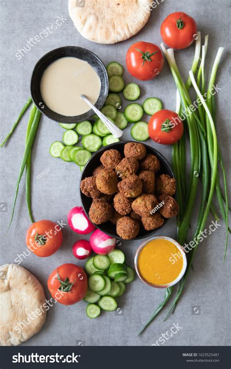 25 Falafel Amba Images, Stock Photos & Vectors | Shutterstock