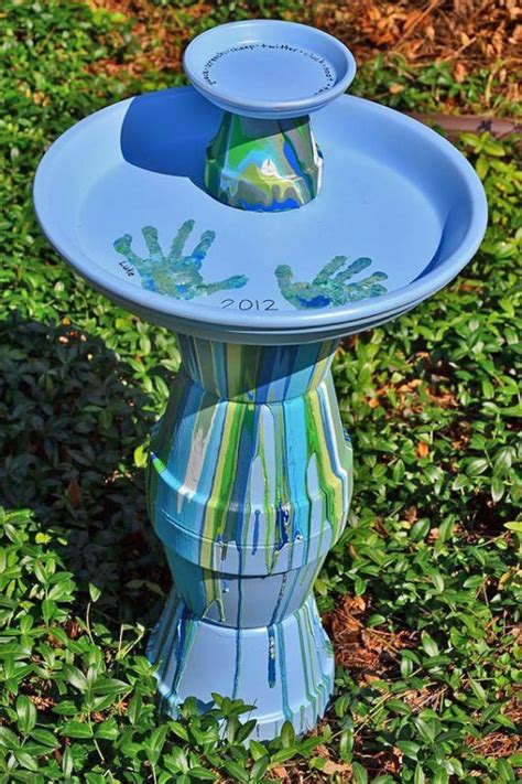 10 Enchanting DIY Bird Baths For Your Yard To Make In 3 Min