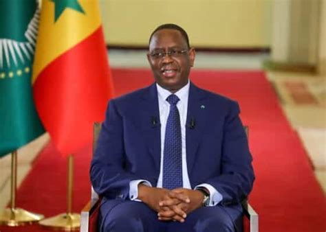 Usine Le Gros Coup De Macky Sall Qui Sapprête à Signer Un Contrat De