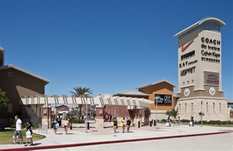 Houston Premium Outlets welcomes 3 new stores to Cypress mall ...