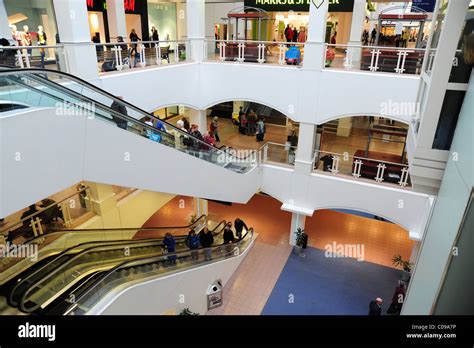 Shopping Centre In Shrewsbury Stock Photo Alamy