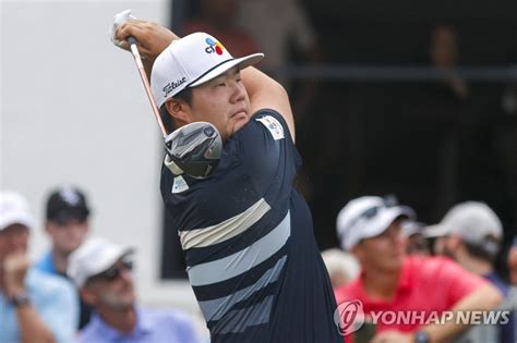 Confirmed To Advance On The Pga Tour Kim Joo Hyung Joint Lead In